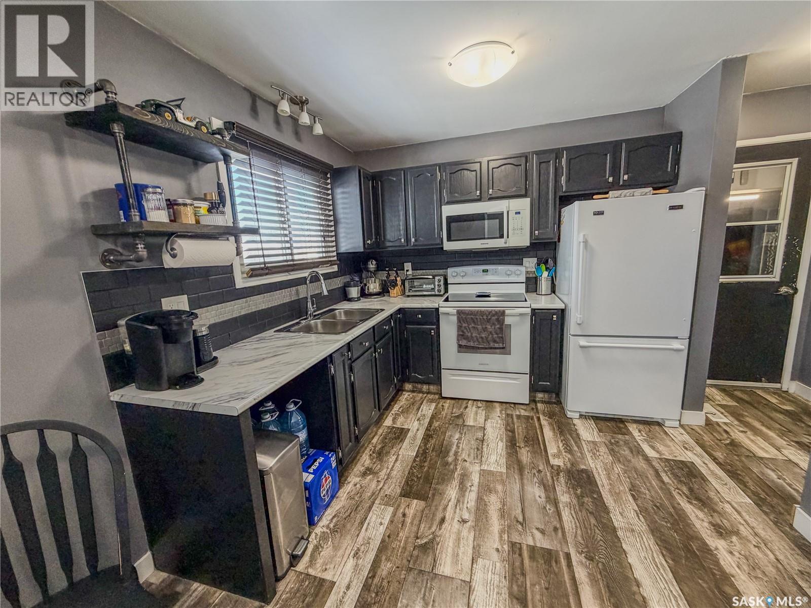 210 Wells Avenue E, Langenburg, Saskatchewan  S0A 2A0 - Photo 7 - SK031525