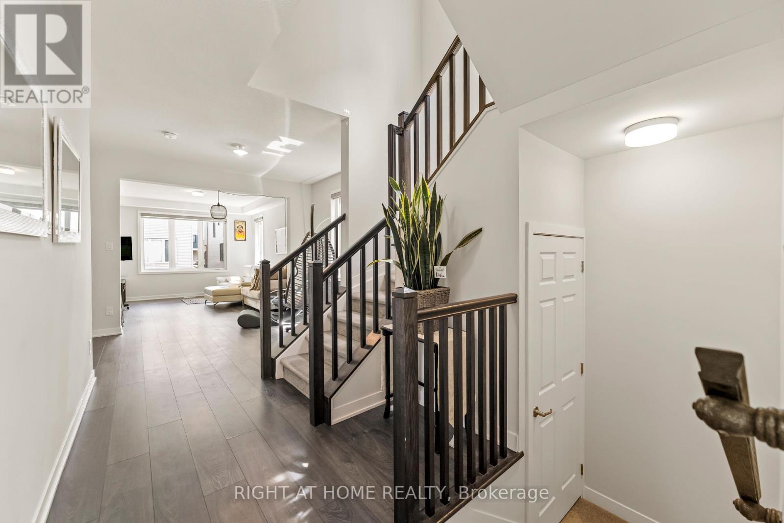 221 Billrian Crescent, Ottawa, Ontario  K2S 3A6 - Photo 5 - X13412604