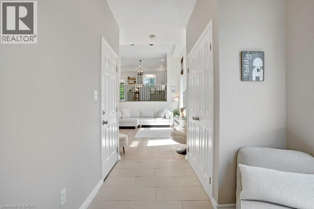 397 Parkvale Drive, Kitchener, Ontario  N2R 1Y2 - Photo 4 - 40837564