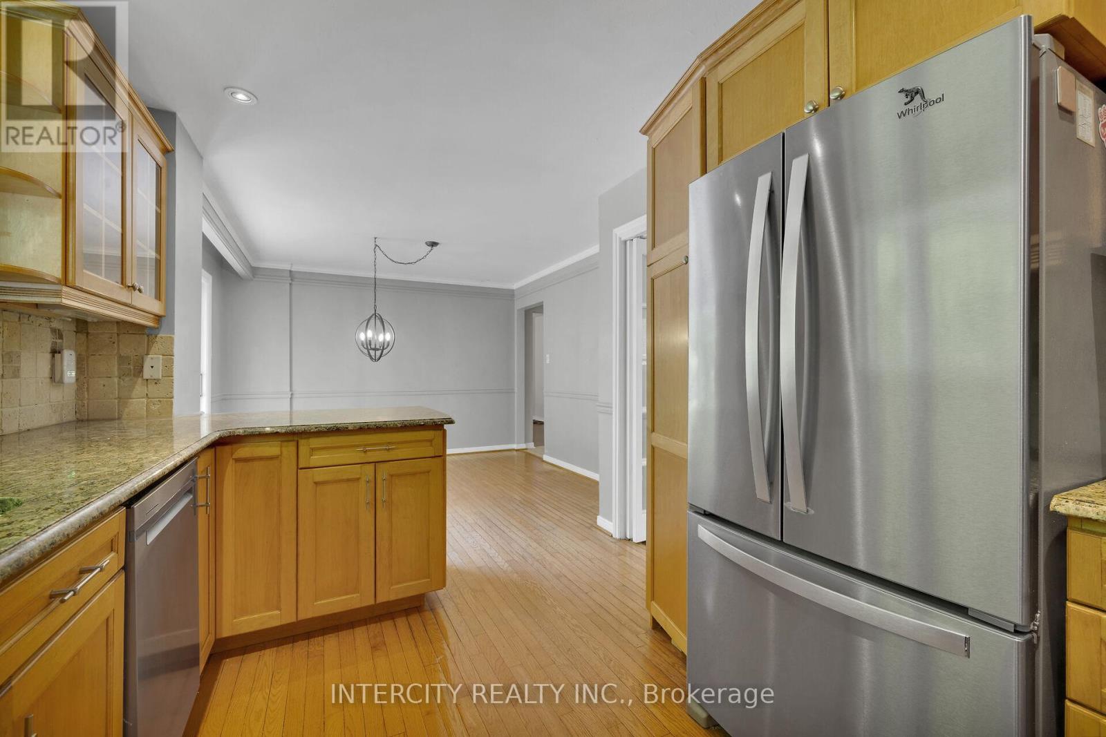 173 All Saints Crescent, Oakville, Ontario  L6J 5Y6 - Photo 15 - W13247568
