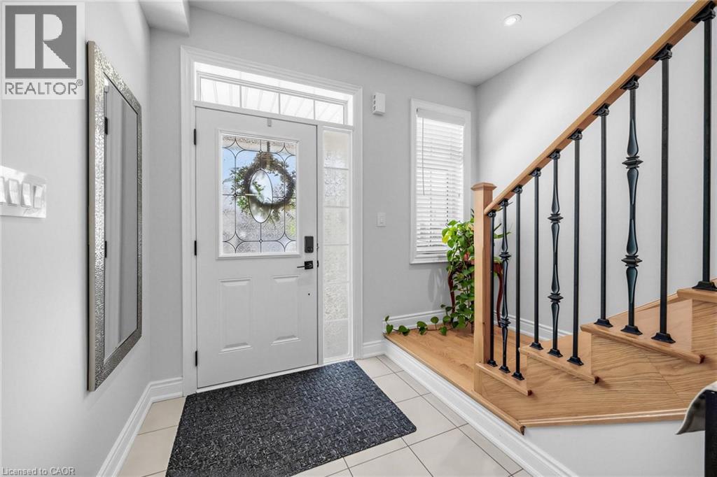 475 Grindstone Trail, Oakville, Ontario  L6H 0S6 - Photo 3 - 40837603
