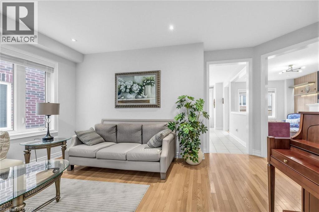 475 Grindstone Trail, Oakville, Ontario  L6H 0S6 - Photo 9 - 40837603