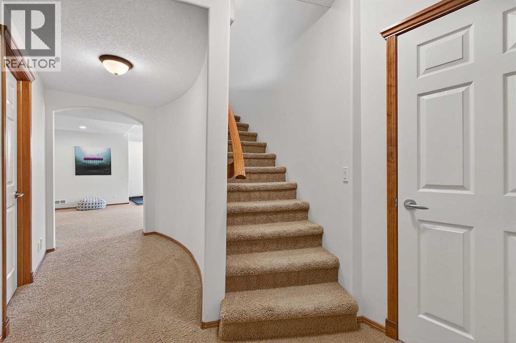36 Somerside Bay Sw, Calgary, Alberta  T2Y 4K6 - Photo 39 - A2316515