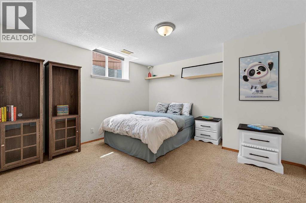 36 Somerside Bay Sw, Calgary, Alberta  T2Y 4K6 - Photo 38 - A2316515