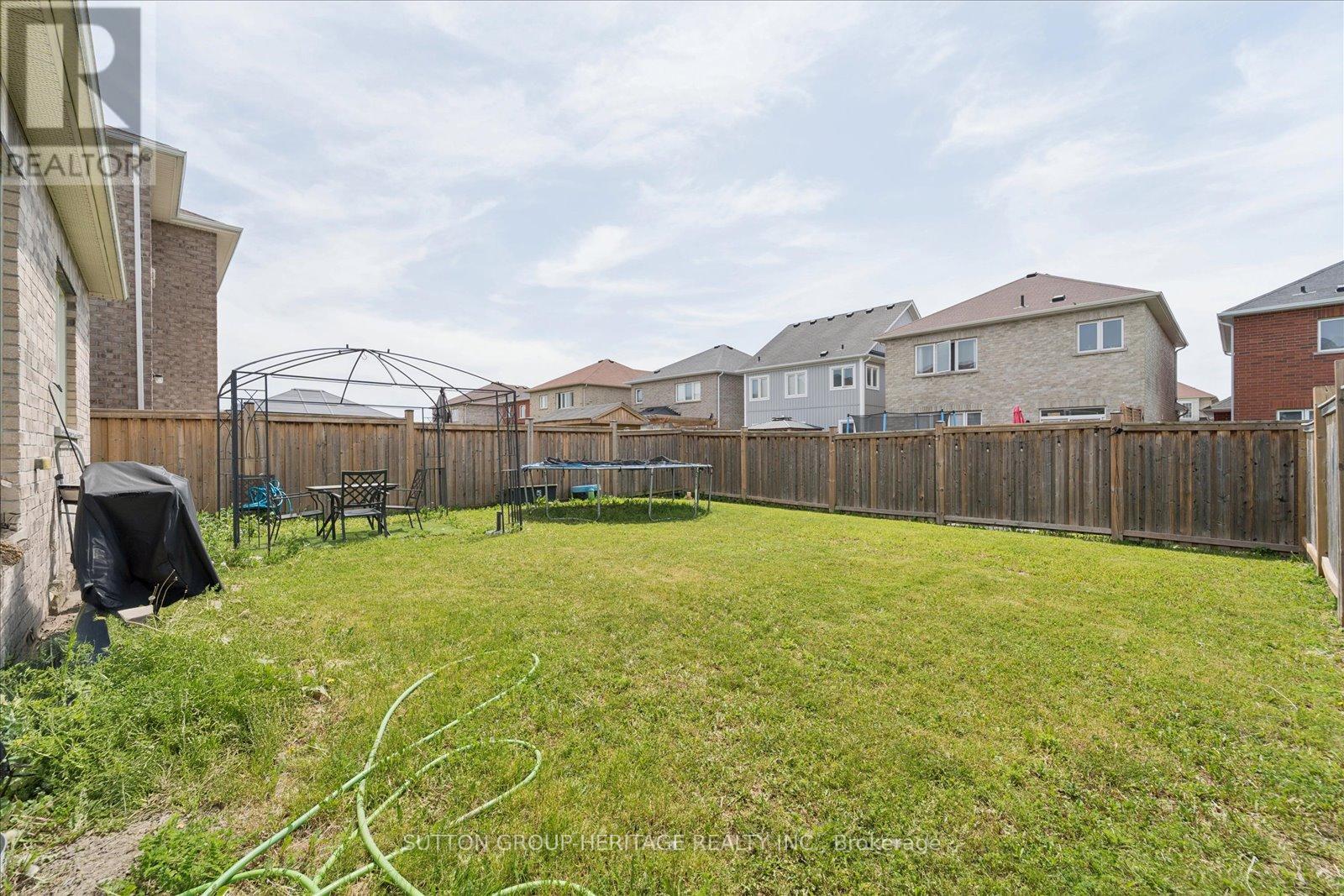 64 Pedwell Street, Clarington (Newcastle), Ontario  L1B 0E1 - Photo 20 - E13412654