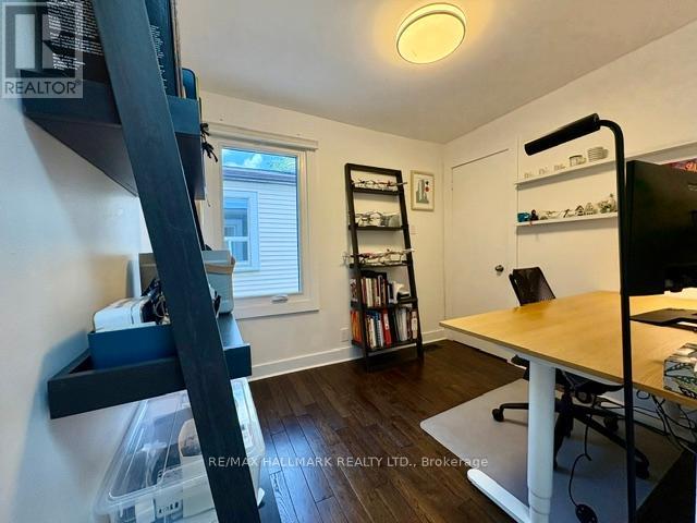 92 Hiltz Avenue, Toronto, Ontario  M4L 2N5 - Photo 14 - E13412662