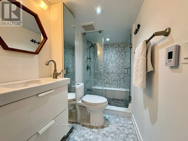92 Hiltz Avenue, Toronto, Ontario  M4L 2N5 - Photo 19 - E13412662