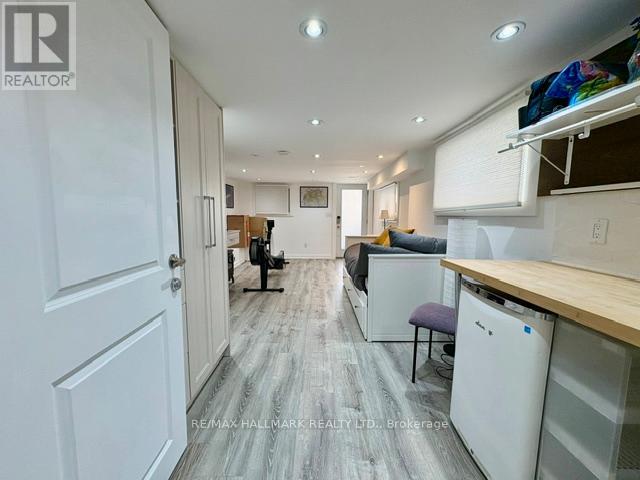 92 Hiltz Avenue, Toronto, Ontario  M4L 2N5 - Photo 20 - E13412662