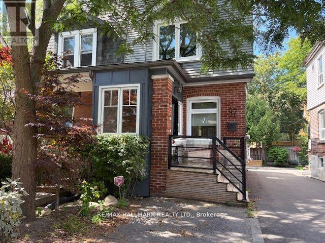 92 Hiltz Avenue, Toronto, Ontario  M4L 2N5 - Photo 3 - E13412662