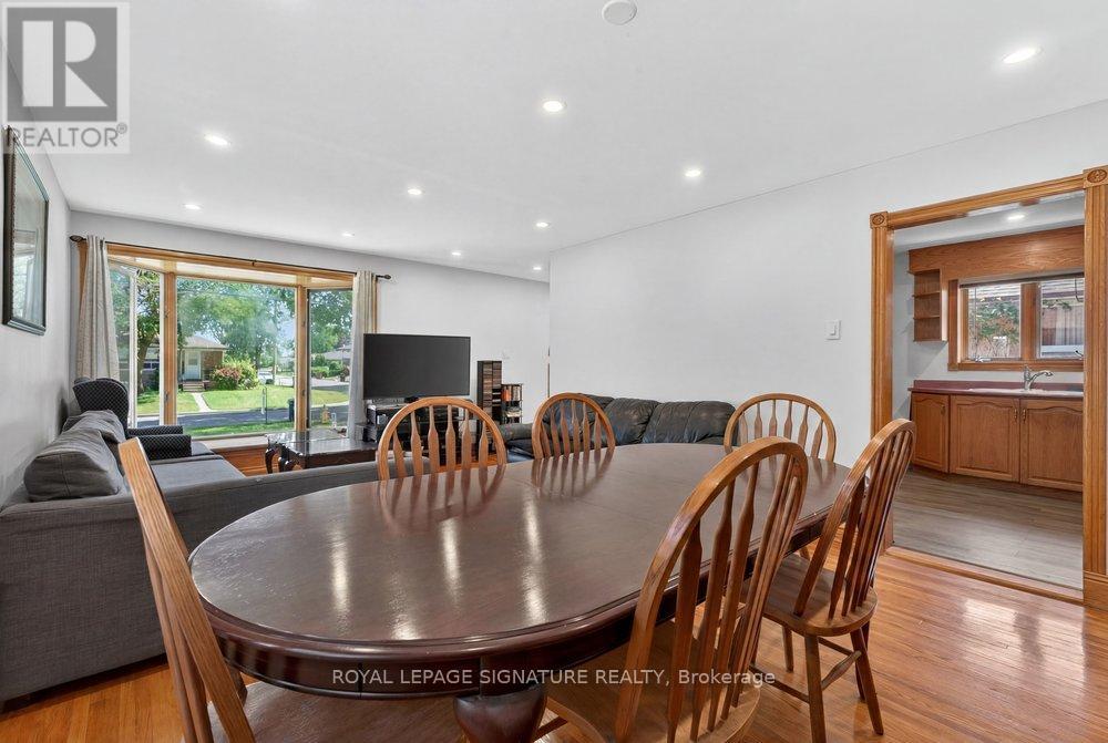 126 Trinnell Boulevard, Toronto, Ontario  M1L 1S7 - Photo 11 - E13412666