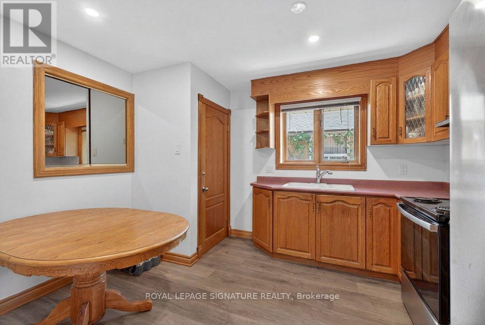 126 Trinnell Boulevard, Toronto, Ontario  M1L 1S7 - Photo 13 - E13412666
