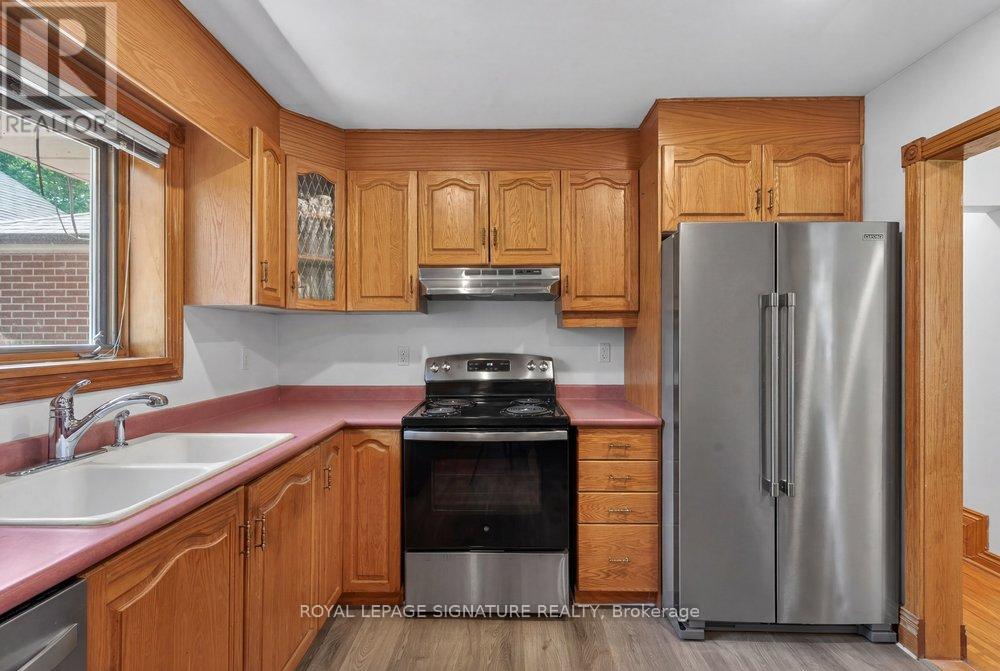 126 Trinnell Boulevard, Toronto, Ontario  M1L 1S7 - Photo 14 - E13412666