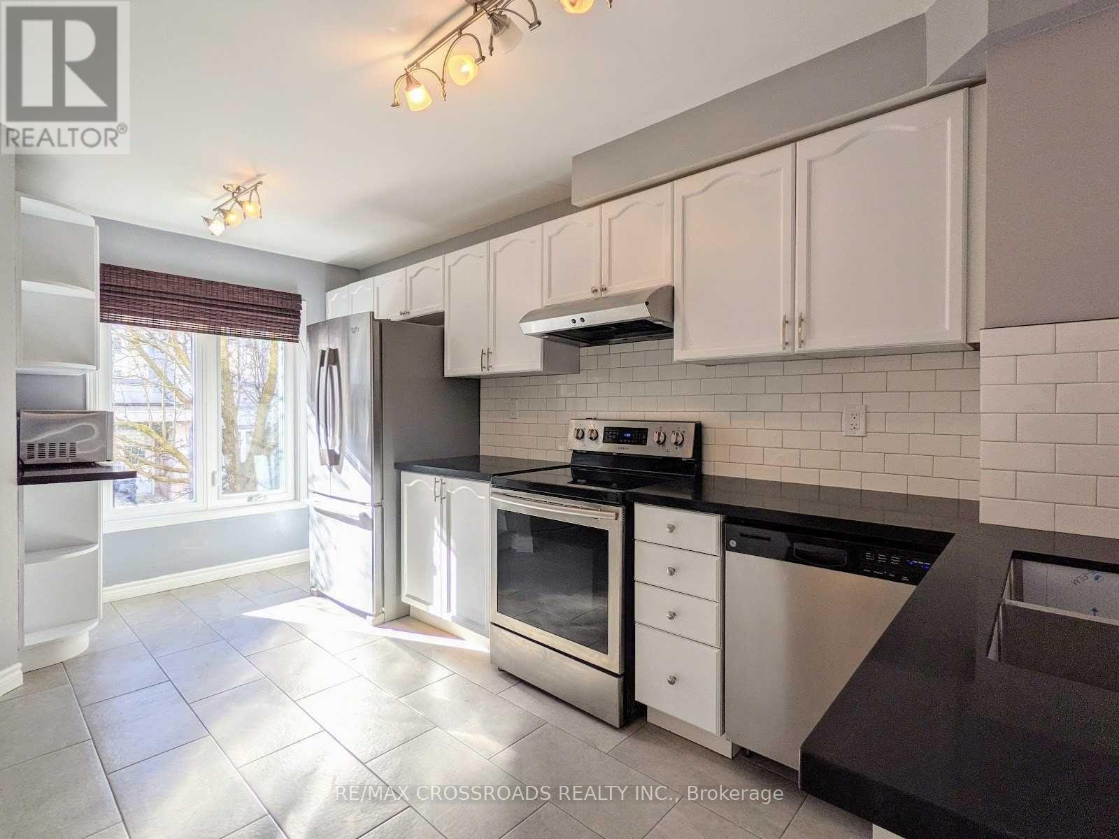 1173 Craven Road, Toronto (Greenwood-Coxwell), Ontario  M4J 4V7 - Photo 2 - E13412676