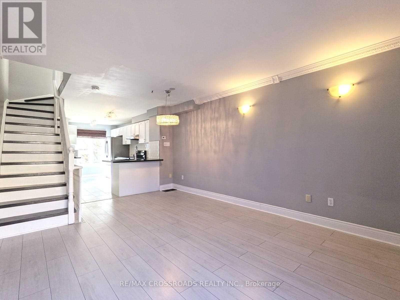 1173 Craven Road, Toronto (Greenwood-Coxwell), Ontario  M4J 4V7 - Photo 9 - E13412676