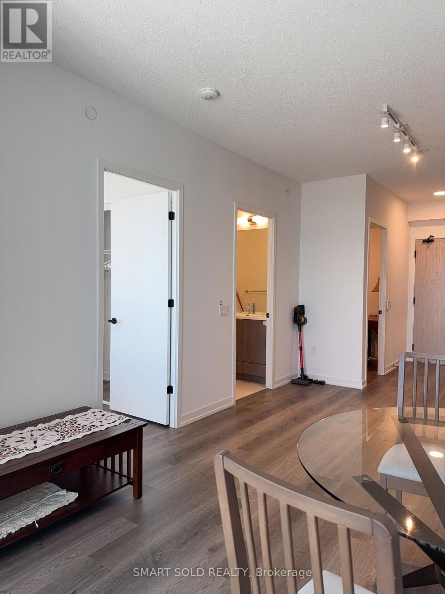 5611 - 8 Interchange Way, Vaughan, Ontario  L4K 0R2 - Photo 4 - N13412632