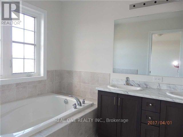 115 Beechborough Crescent, East Gwillimbury (Sharon), Ontario  L9N 0N9 - Photo 9 - N13412646