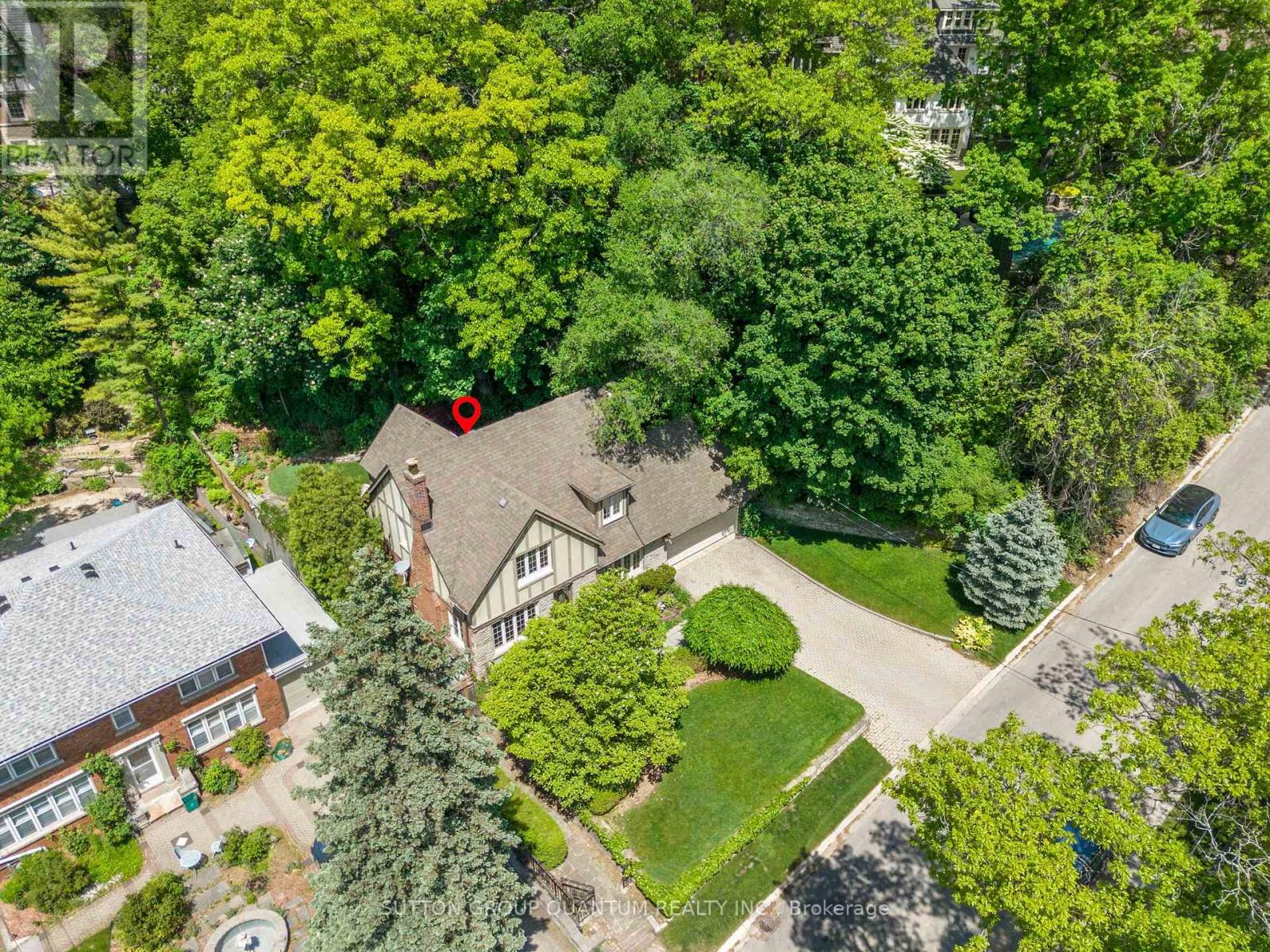 8 Riverside Crescent, Toronto, Ontario  M6S 1B6 - Photo 38 - W13412634