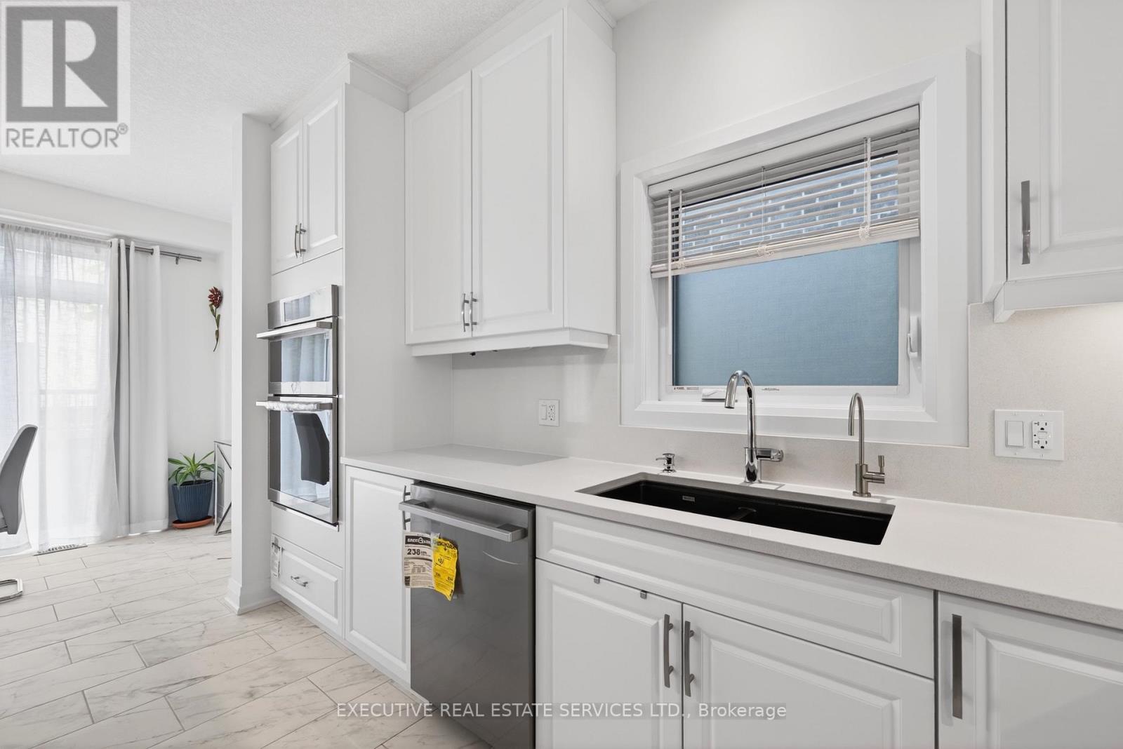 27 Jacob Detweiller Drive, Kitchener, Ontario  N2P 0K7 - Photo 19 - X13412636