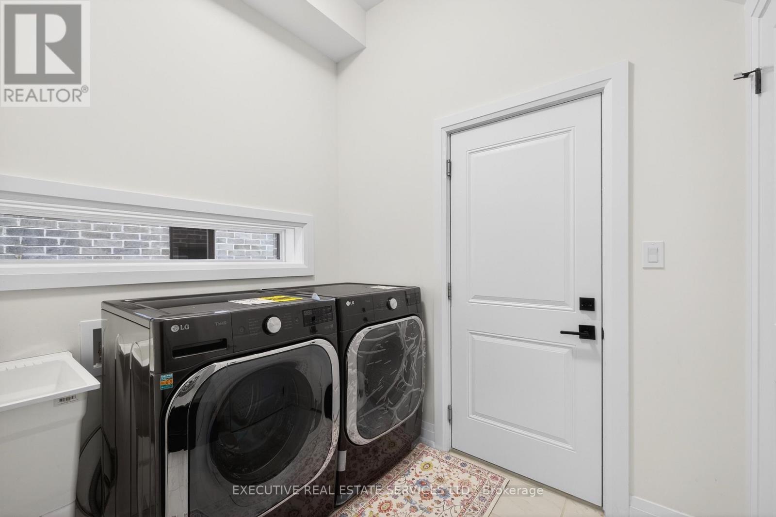 27 Jacob Detweiller Drive, Kitchener, Ontario  N2P 0K7 - Photo 23 - X13412636