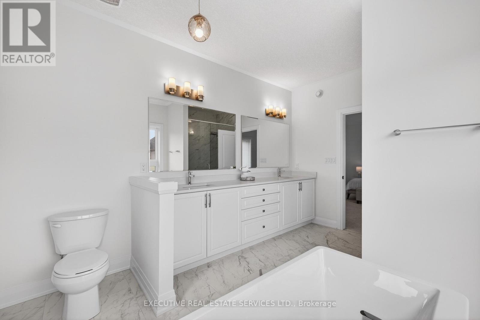 27 Jacob Detweiller Drive, Kitchener, Ontario  N2P 0K7 - Photo 33 - X13412636