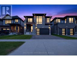 27 JACOB DETWEILLER DRIVE, Kitchener, Ontario