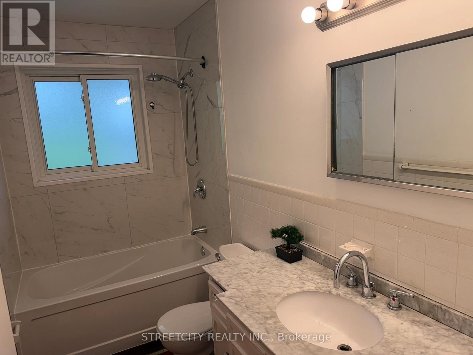 42 Oneida Road, London East (East D), Ontario  N5V 2X1 - Photo 13 - X13412710
