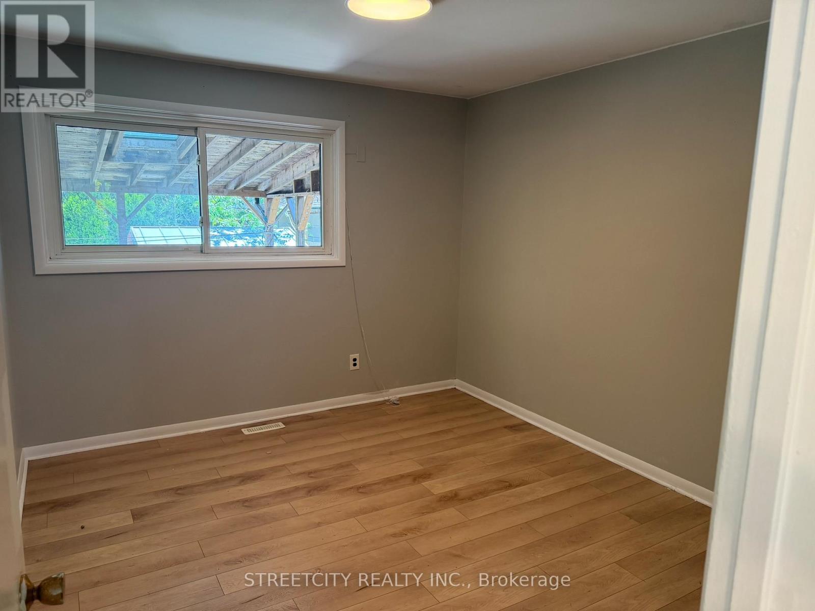 42 Oneida Road, London East (East D), Ontario  N5V 2X1 - Photo 14 - X13412710