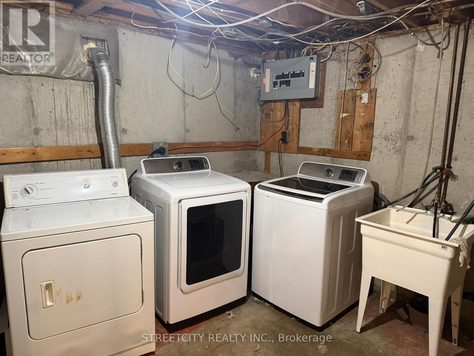 42 Oneida Road, London East (East D), Ontario  N5V 2X1 - Photo 30 - X13412710