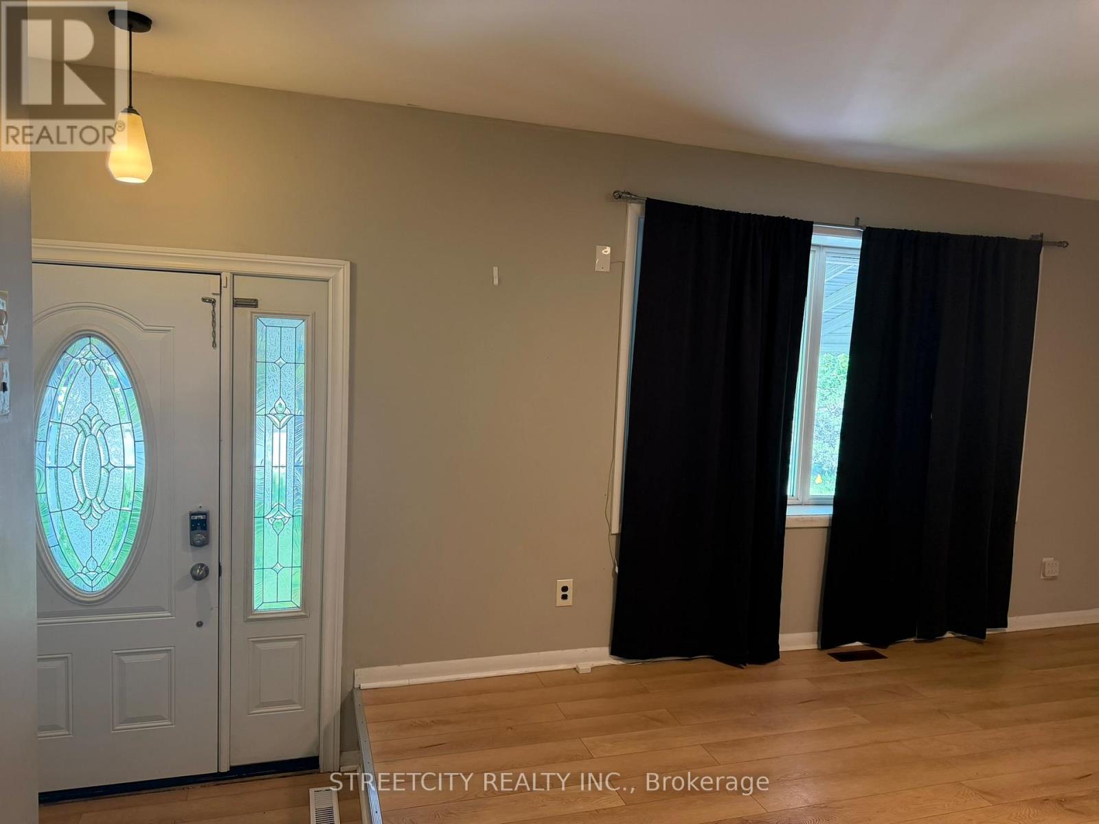 42 Oneida Road, London East (East D), Ontario  N5V 2X1 - Photo 4 - X13412710