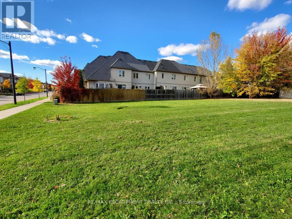 96 Gowland Drive, Hamilton, Ontario  L0R 1C0 - Photo 4 - X13078580