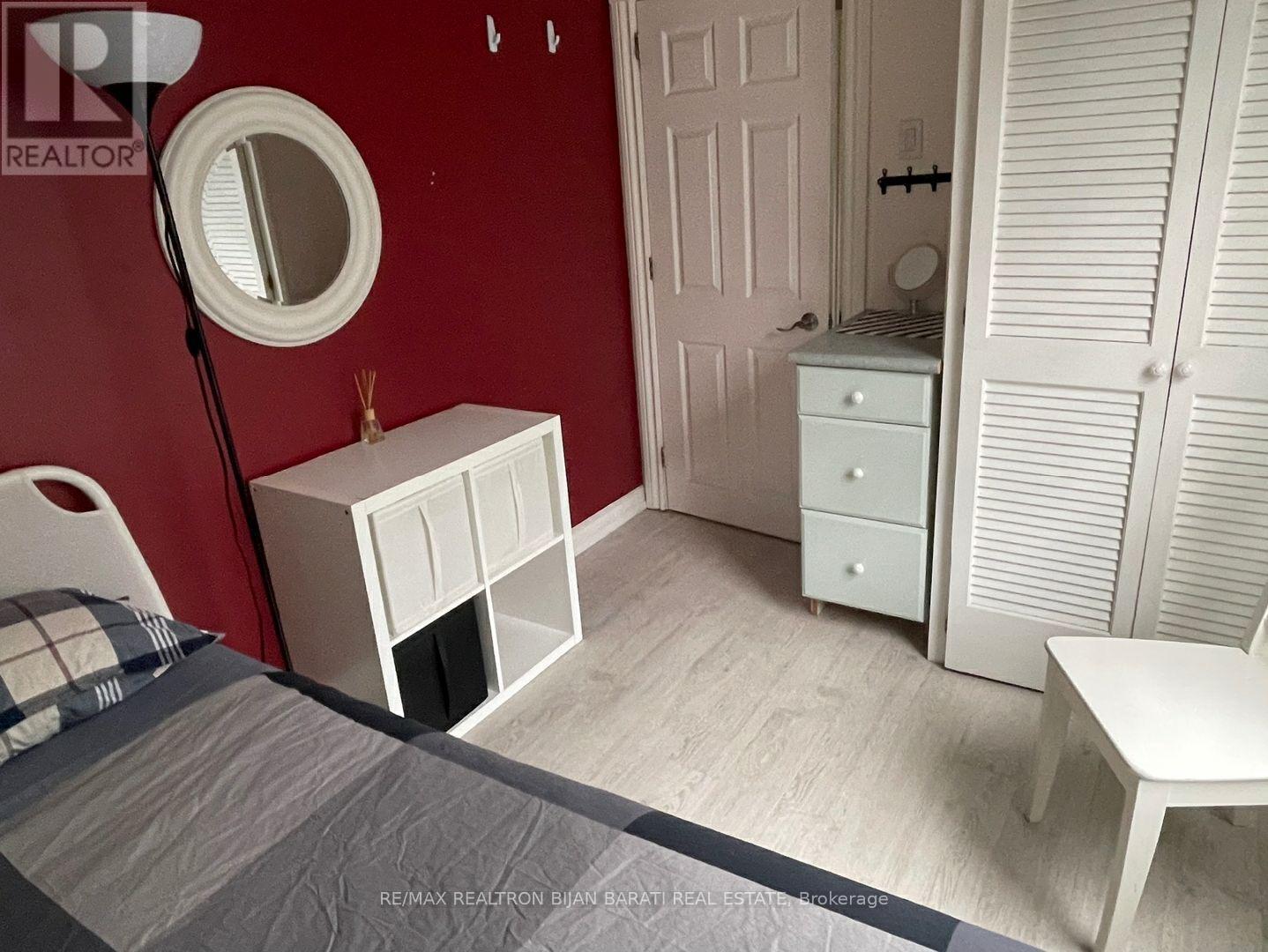 127 Parkview Avenue, Toronto, Ontario  M2N 3Y4 - Photo 3 - C13412726