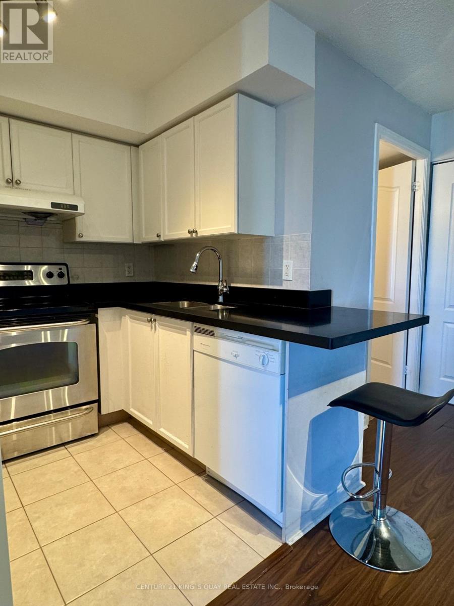 2006 - 17 Barberry Place, Toronto, Ontario  M2K 3E2 - Photo 5 - C13412732