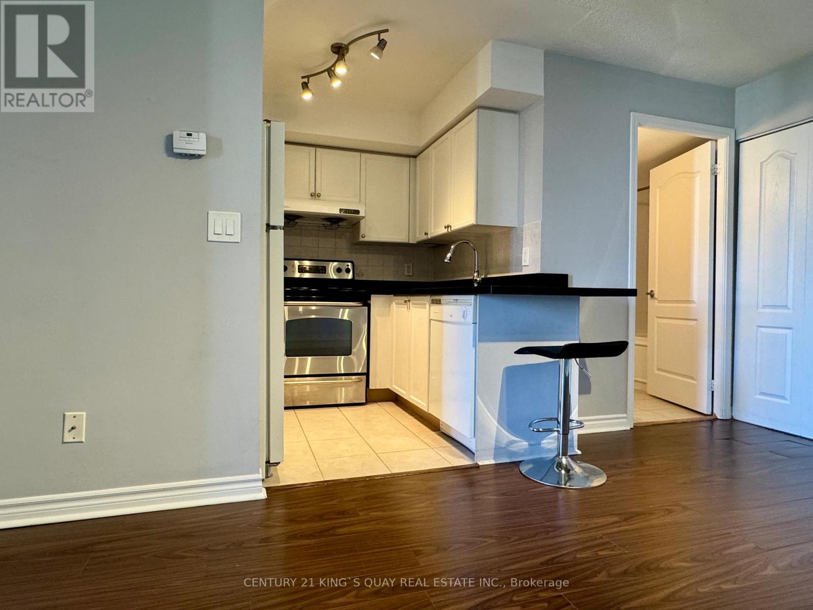2006 - 17 Barberry Place, Toronto, Ontario  M2K 3E2 - Photo 6 - C13412732