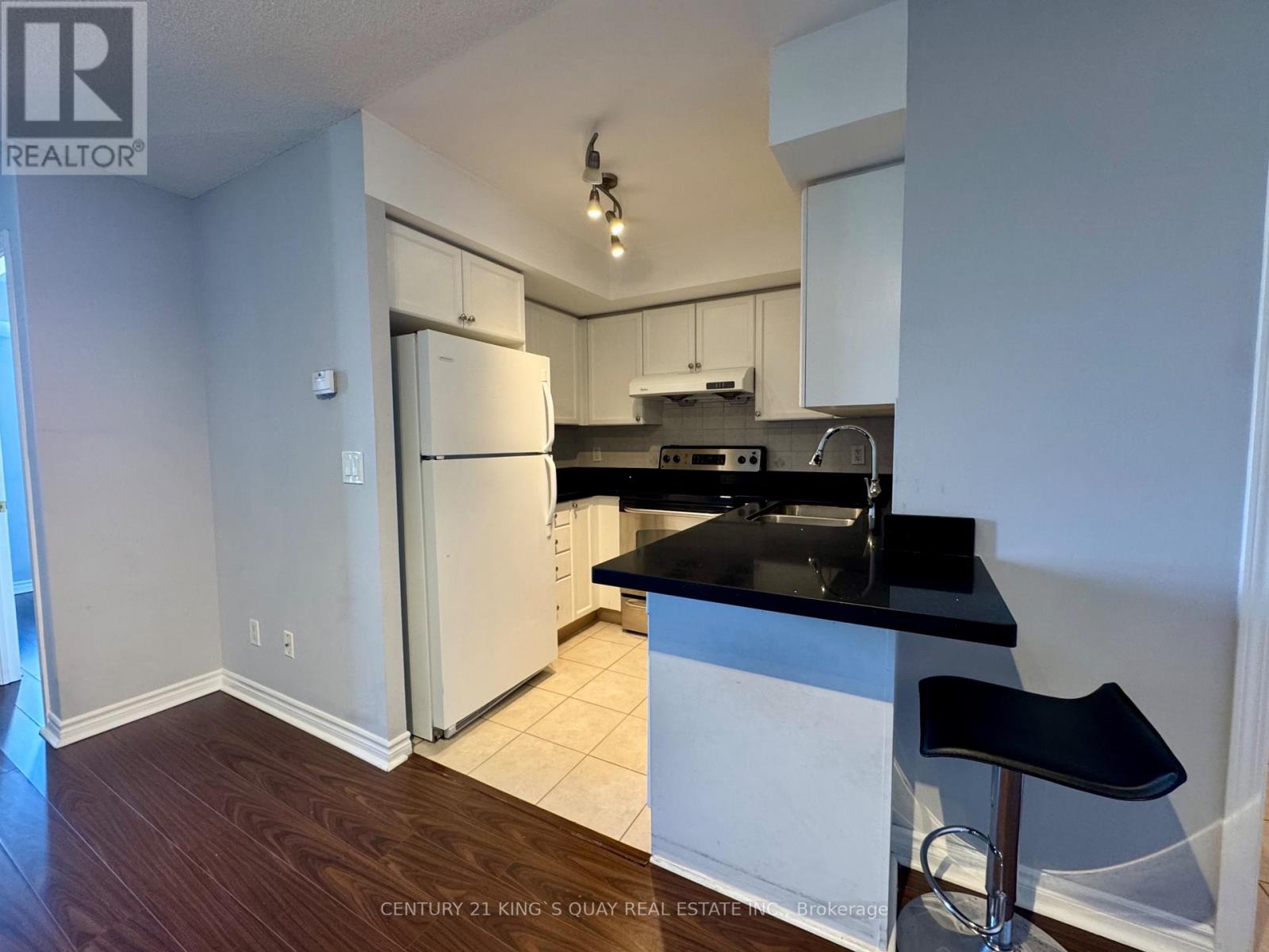 2006 - 17 Barberry Place, Toronto, Ontario  M2K 3E2 - Photo 9 - C13412732