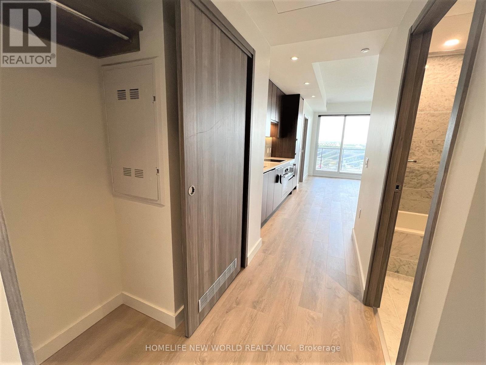 1110 - 85 Mcmahon Drive, Toronto, Ontario  M2K 0C2 - Photo 3 - C13412738