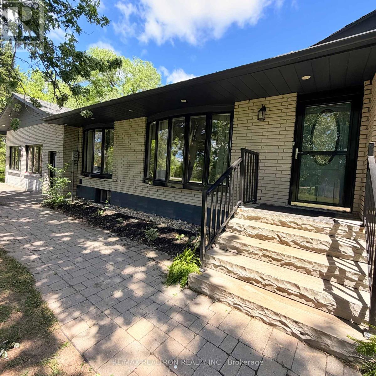 22305 Kennedy Road, East Gwillimbury, Ontario  L0G 1R0 - Photo 2 - N13412454