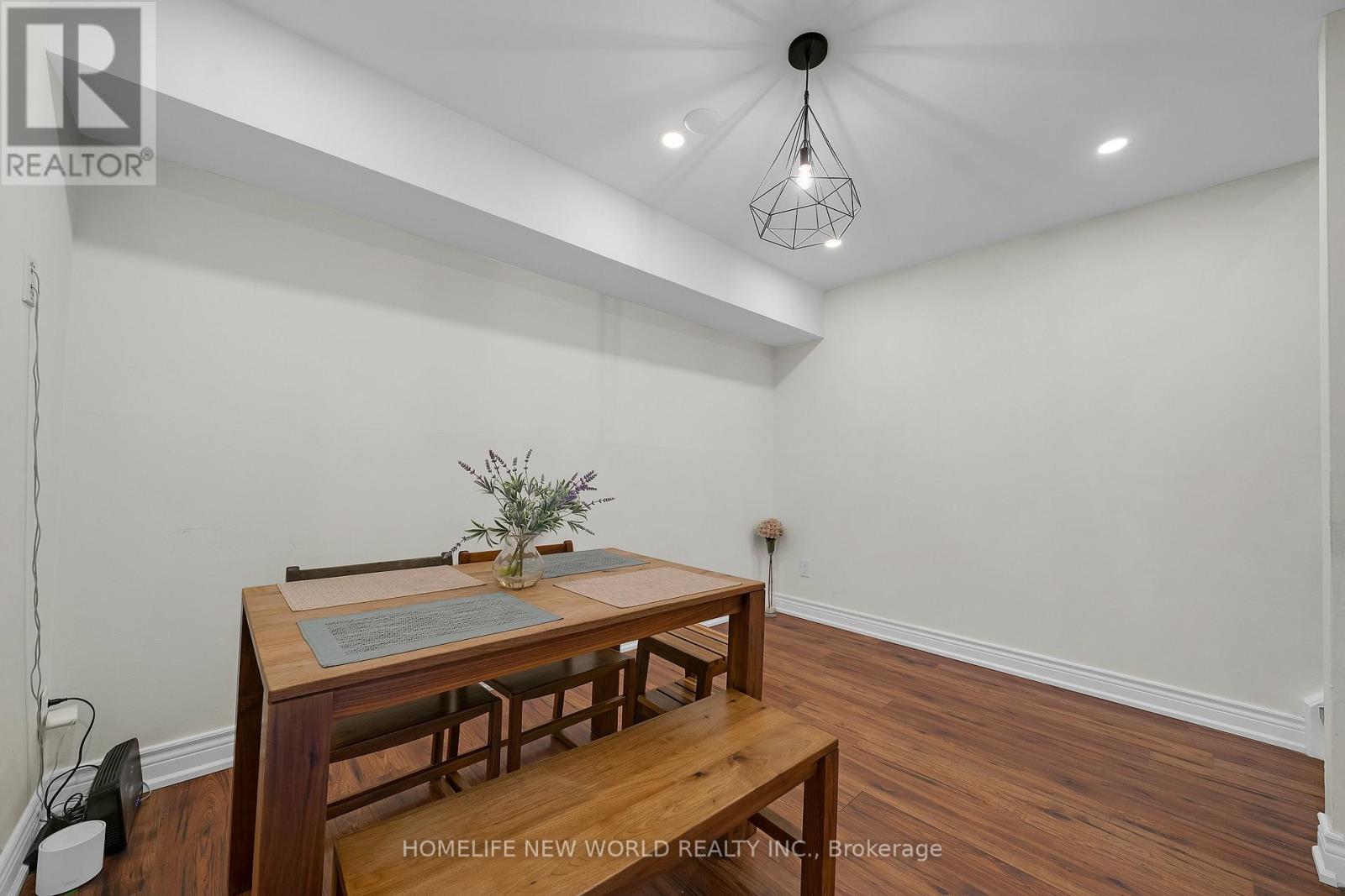 38 Springfair Avenue, Aurora, Ontario  L4G 3M2 - Photo 7 - N13412722