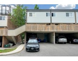38 SPRINGFAIR AVENUE, Aurora, Ontario