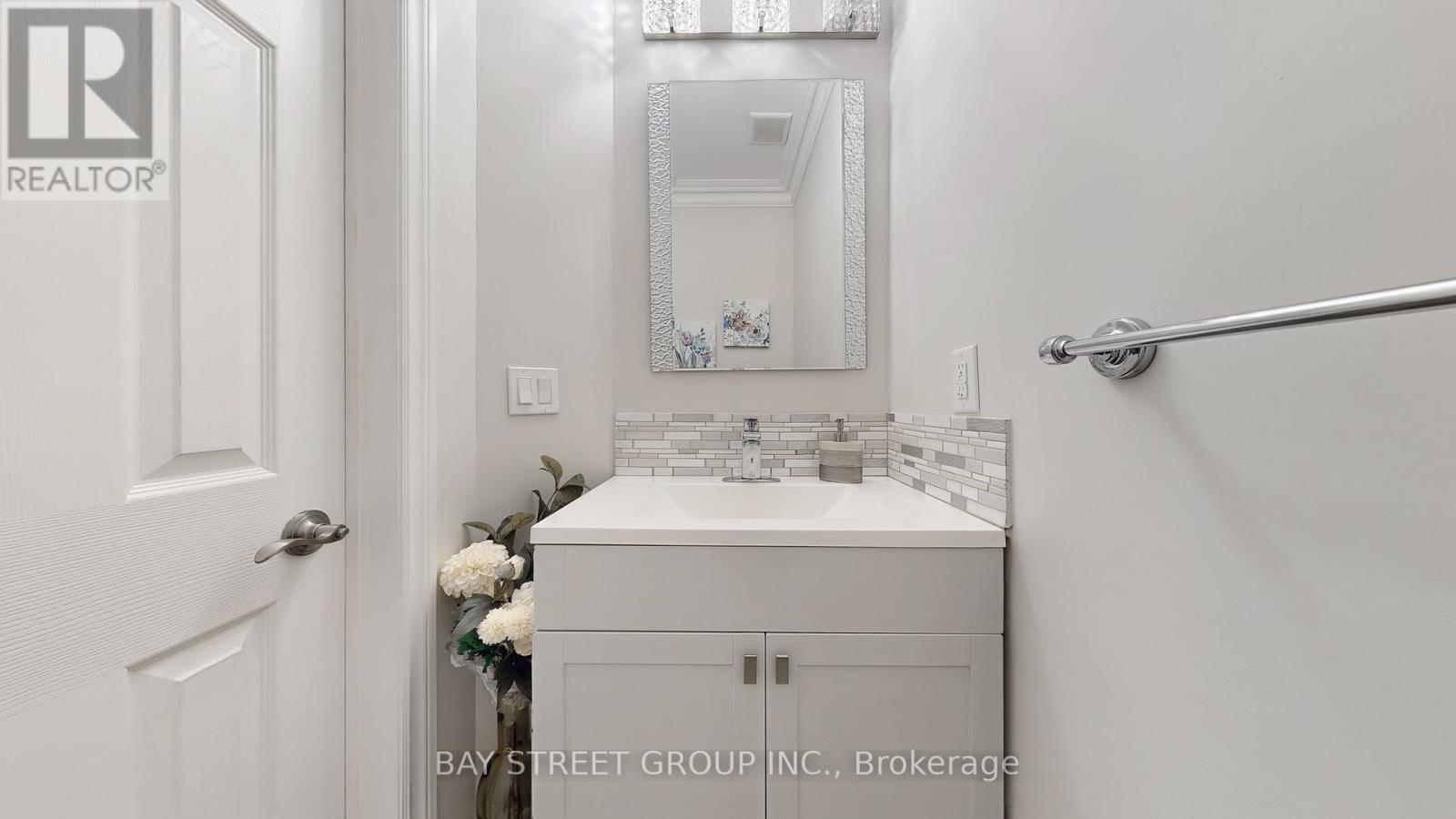 57 Whitburn Crescent, Vaughan, Ontario  L6A 1M7 - Photo 16 - N13412724