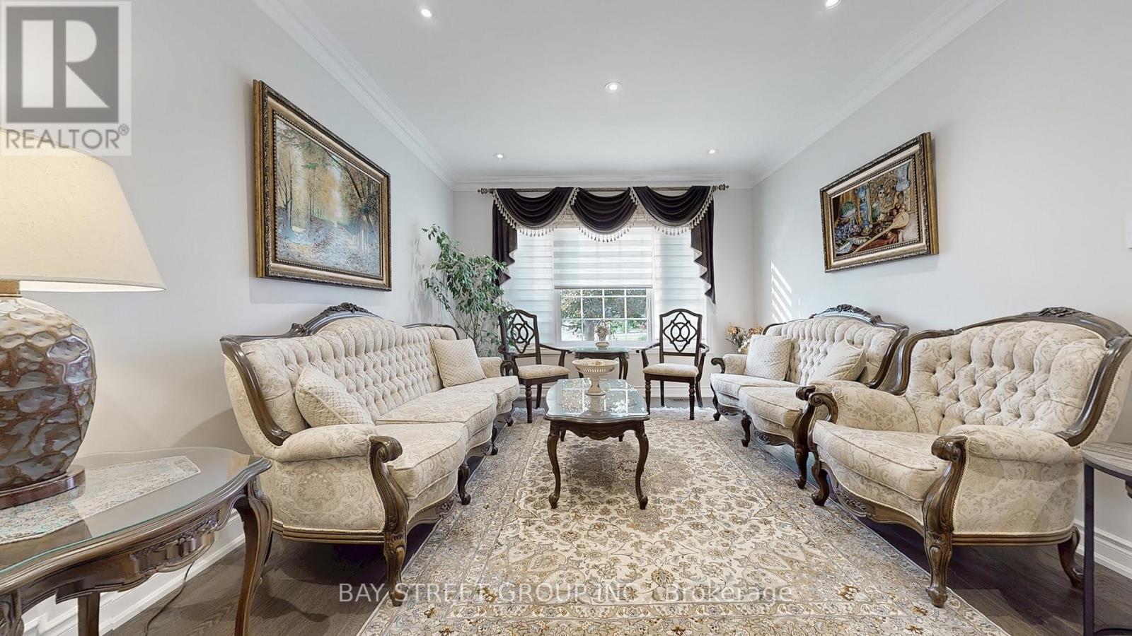 57 Whitburn Crescent, Vaughan, Ontario  L6A 1M7 - Photo 4 - N13412724