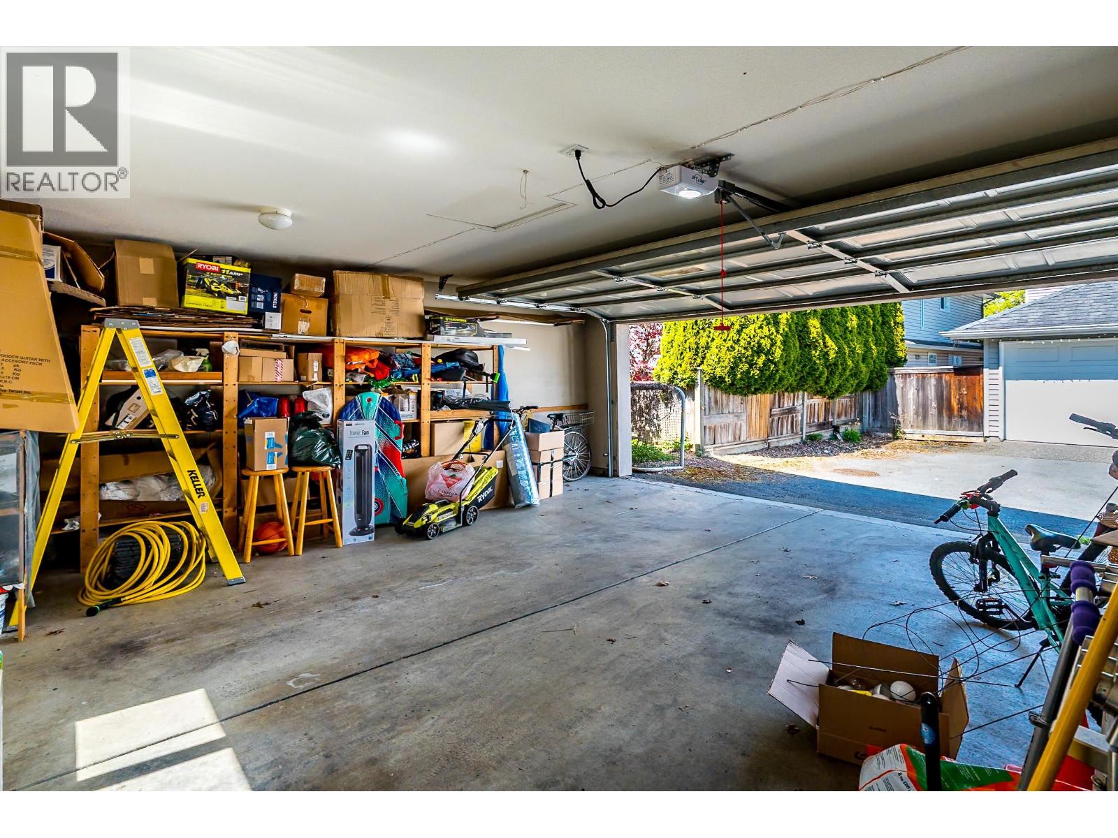 3933 Garry Street, Richmond, British Columbia  V7E 2T7 - Photo 9 - R3113428
