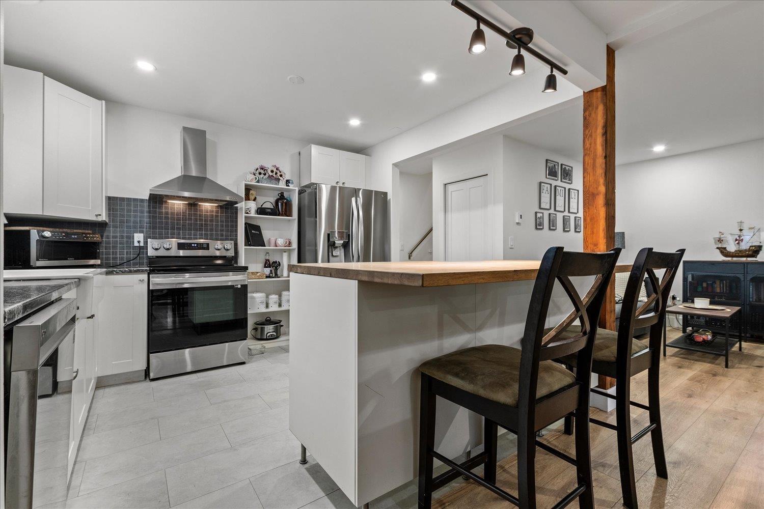 8542 Mccutcheon Avenue, Chilliwack Proper South, Chilliwack, British Columbia  V2P 7K7 - Photo 8 - R3130550