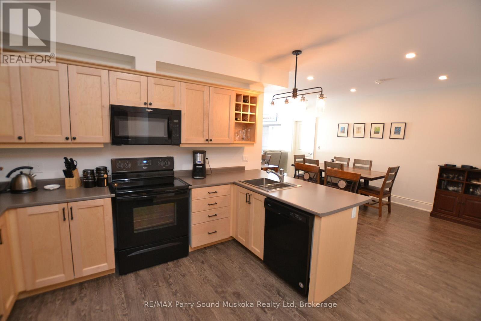 11c Salt Dock Road, Parry Sound, Ontario  P2A 3B6 - Photo 2 - X13241900