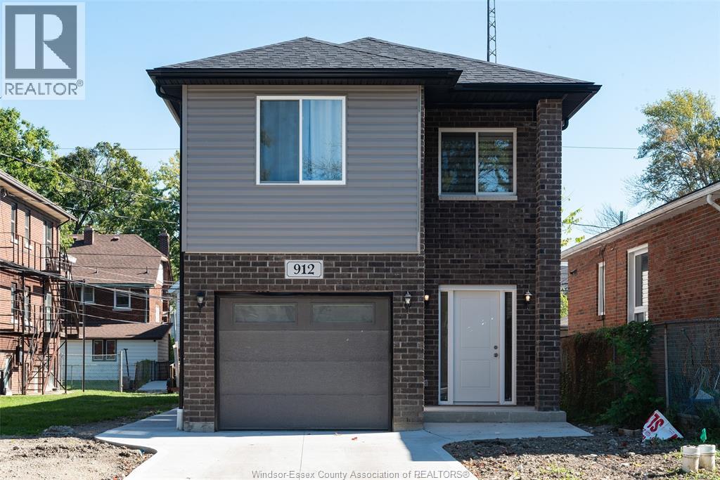 912 HALL AVENUE Unit# A1, windsor, Ontario