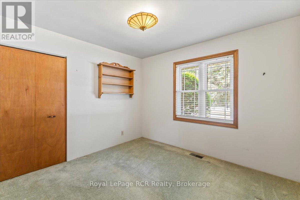 744 Arthur Street, West Grey, Ontario  N0G 1C0 - Photo 17 - X13412768