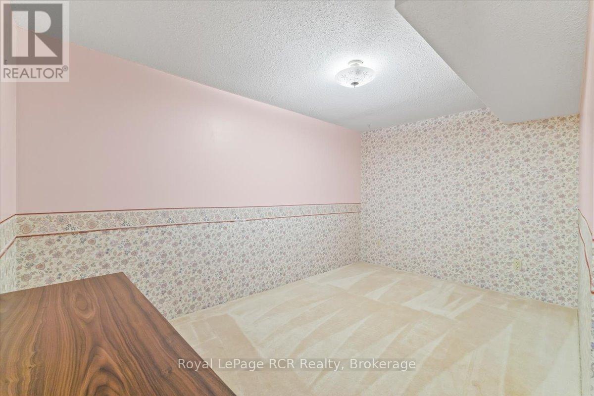 744 Arthur Street, West Grey, Ontario  N0G 1C0 - Photo 20 - X13412768