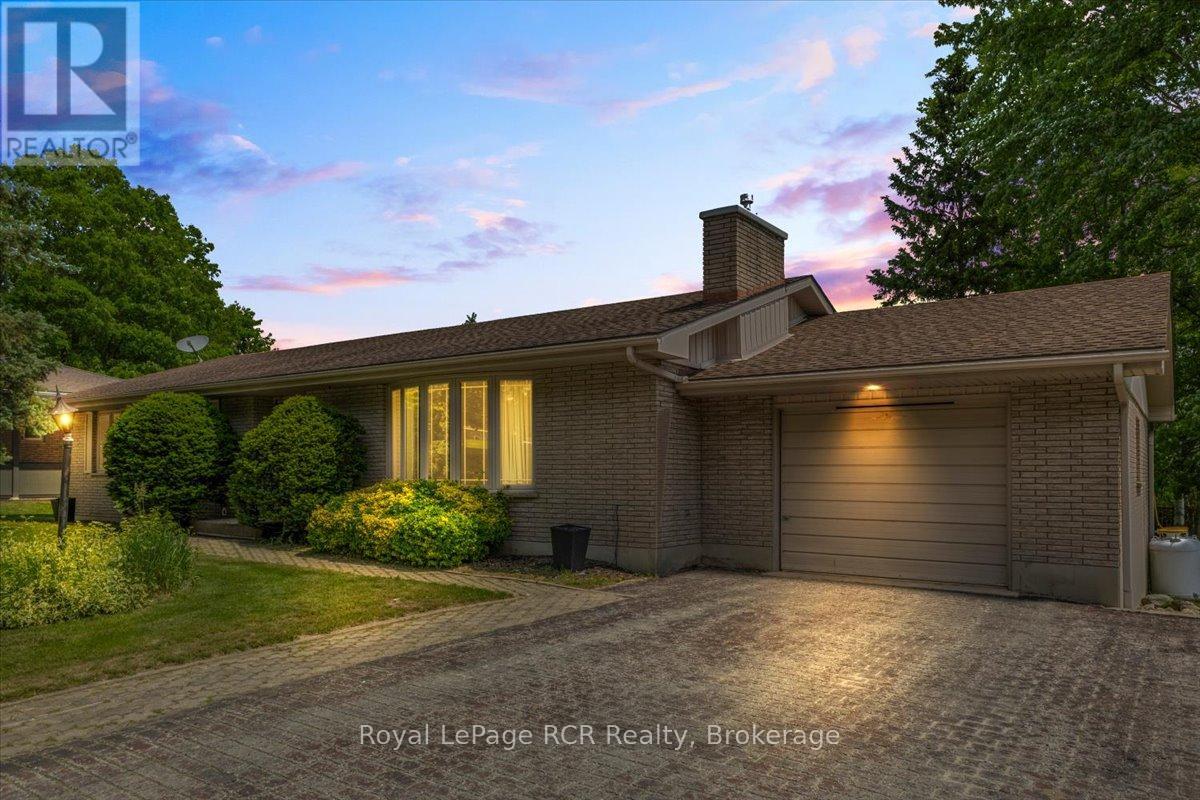 744 Arthur Street, West Grey, Ontario  N0G 1C0 - Photo 32 - X13412768