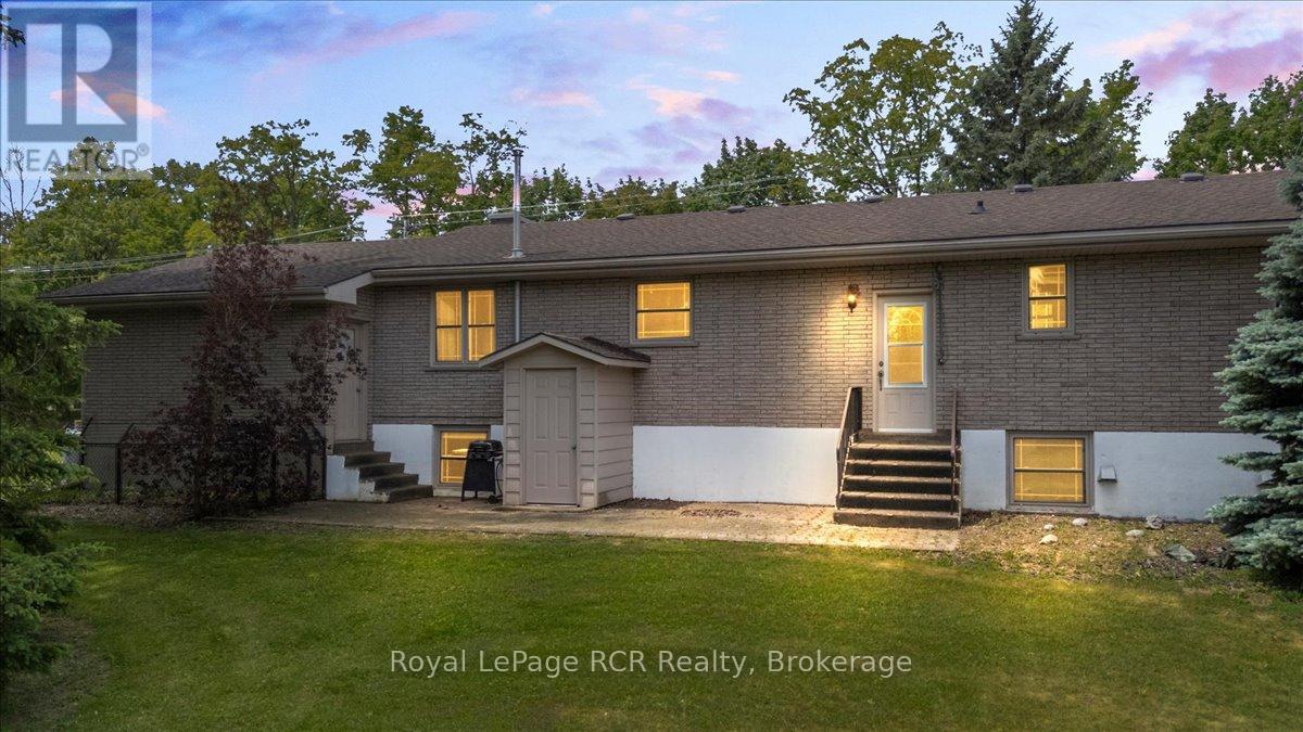 744 Arthur Street, West Grey, Ontario  N0G 1C0 - Photo 33 - X13412768