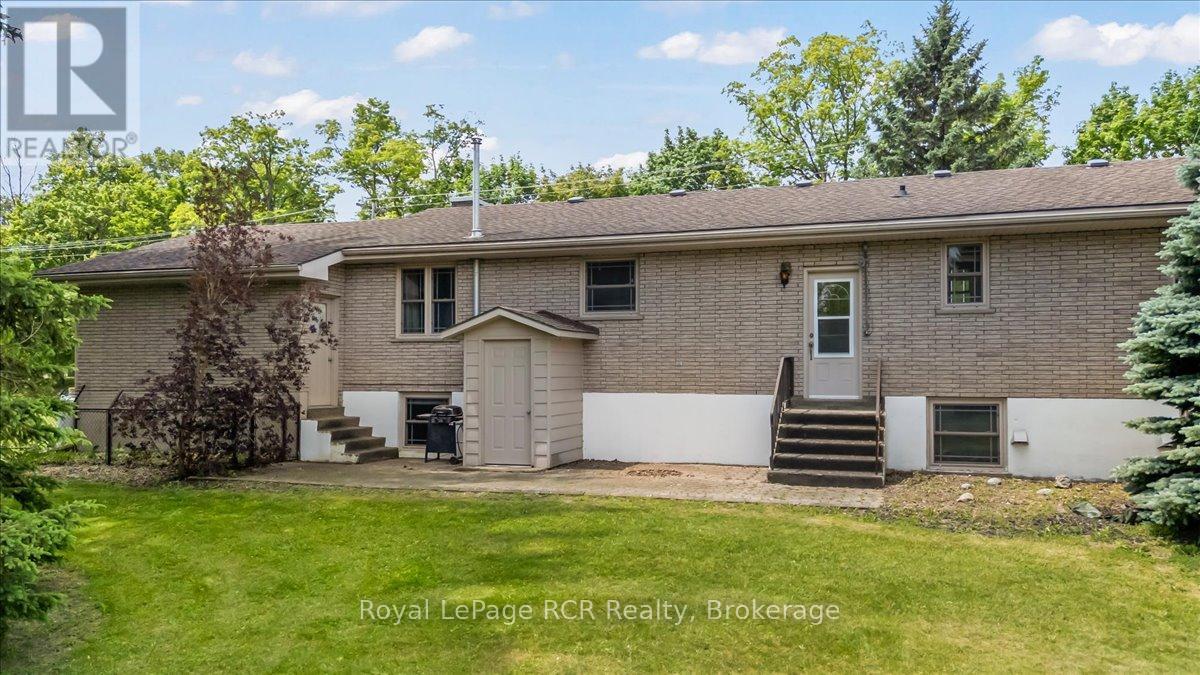 744 Arthur Street, West Grey, Ontario  N0G 1C0 - Photo 37 - X13412768