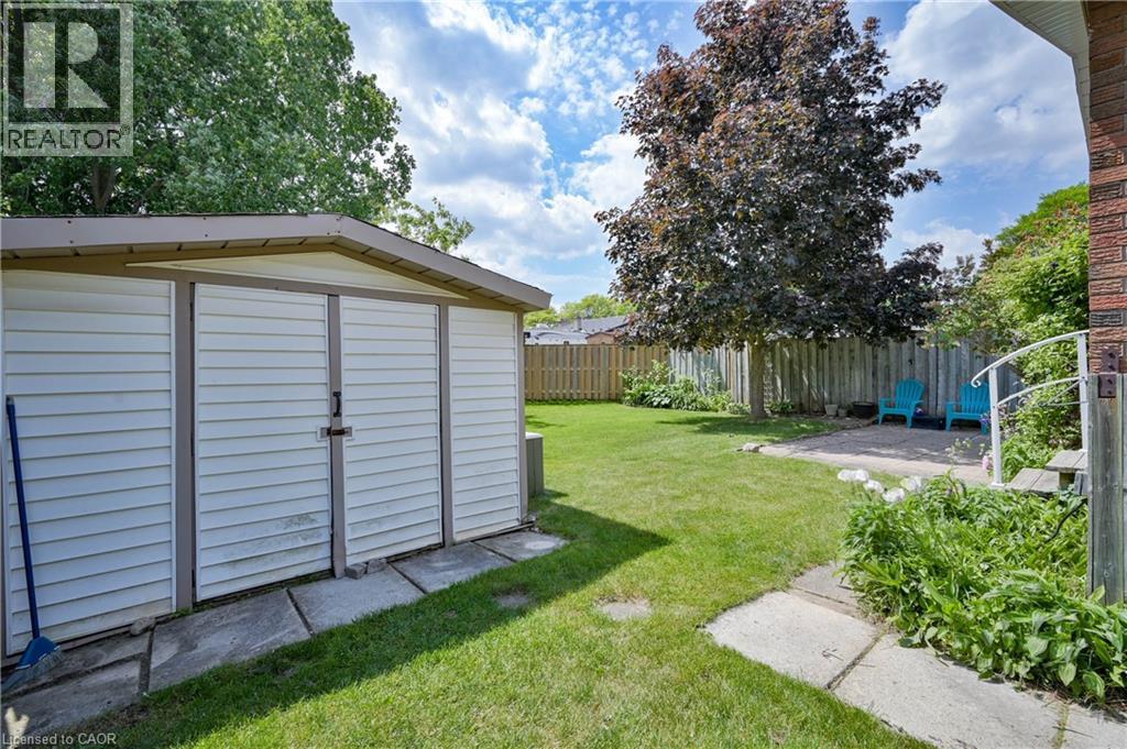 613 Dogwood Lane, Waterloo, Ontario  N2L 4Y2 - Photo 32 - 40837317